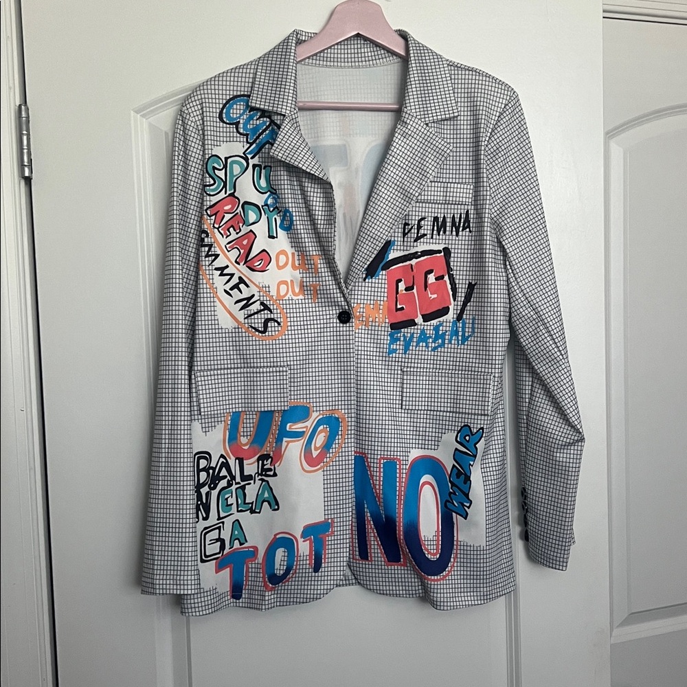 Graphic Checkered Blazer